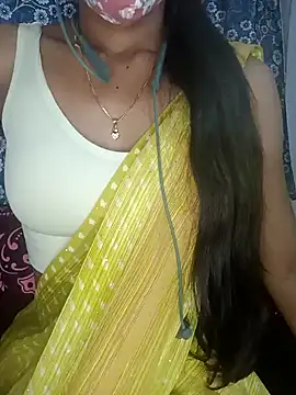 Snapshot of Miakhalifatamil chatting on 12/18/24, 04:39 Miakhalifatamil online show from 12/18/24, 04:39