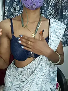 Snapshot of Miakhalifatamil chatting on 12/29/24, 08:26 Miakhalifatamil online show from 12/29/24, 08:26