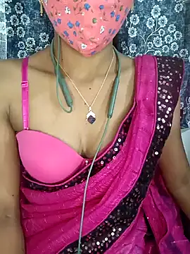 Snapshot of Miakhalifatamil chatting on 01/05/25, 04:48 Miakhalifatamil online show from 01/05/25, 04:48