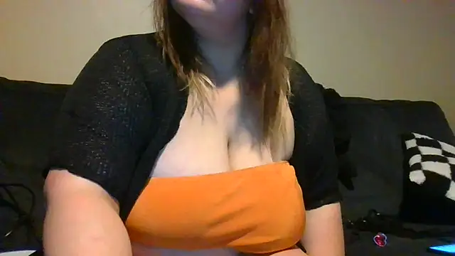 Snapshot of PrincesssXxena chatting on 12/21/24, 08:28 PrincesssXxena online show from 12/21/24, 08:28