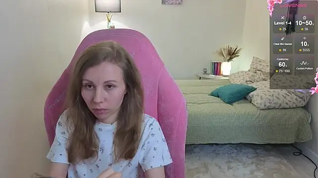 Lill Mary online show from 10/22/25, 06:13