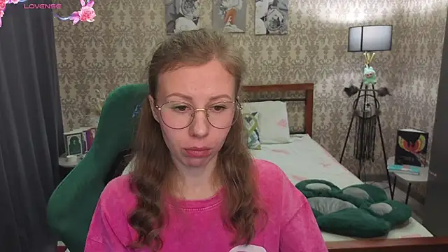 Lill Mary online show from 02/15/26, 03:14