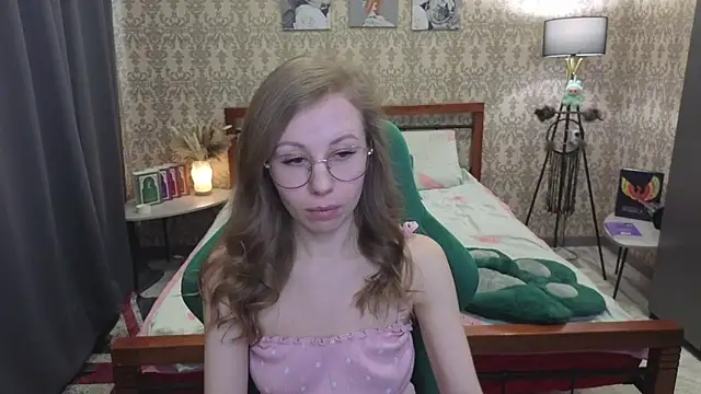 Lill Mary online show from 03/31/26, 04:35