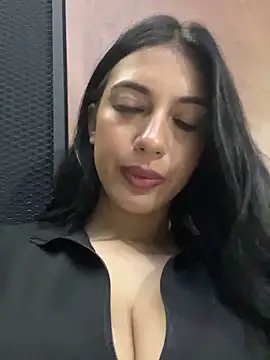 Snapshot of BetsyGonzale chatting on 03/01/25, 10:24 BetsyGonzale online show from 03/01/25, 10:24