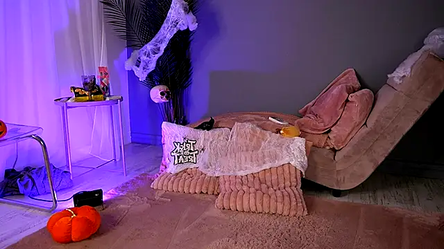 Snapshot of BetsyGonzale chatting on 10/29/25, 04:59 BetsyGonzale online show from 10/29/25, 04:59