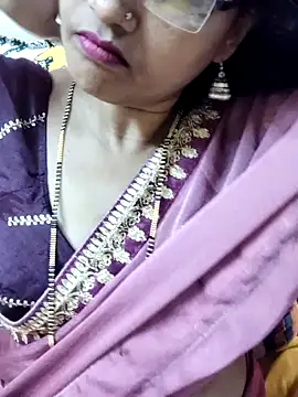 Snapshot of anuradha1432 chatting on 09/10/25, 10:37 anuradha1432 online show from 09/10/25, 10:37