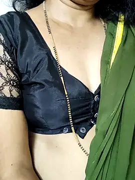 Snapshot of anuradha1432 chatting on 11/02/25, 06:21 anuradha1432 online show from 11/02/25, 06:21