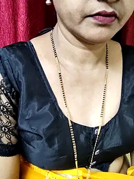 Snapshot of anuradha1432 chatting on 11/09/25, 05:55 anuradha1432 online show from 11/09/25, 05:55