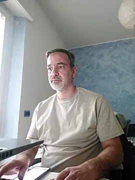 Snapshot of Marcolino183 chatting on 03/04/26, 08:20 Marcolino183 online show from 03/04/26, 08:20