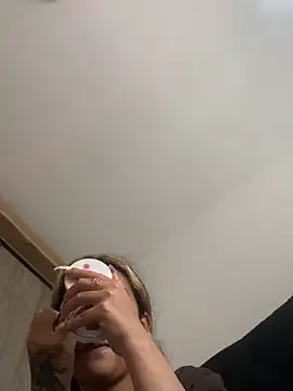 baby lizy online show from 09/12/25, 08:31