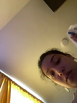 baby lizy online show from 11/05/25, 08:53