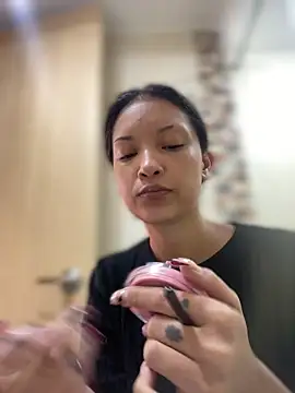 baby lizy online show from 06/17/26, 03:35