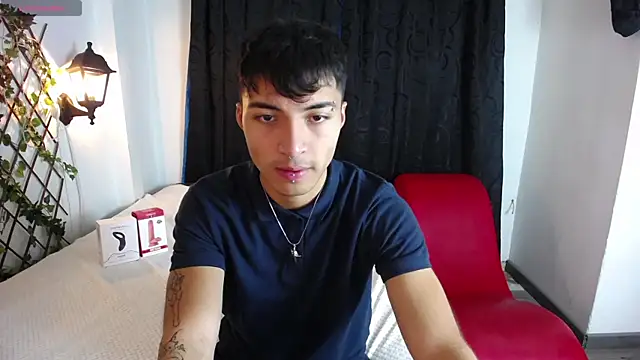 Snapshot of dylan_fun18 chatting on 12/13/24, 02:38 dylan fun18 online show from 12/13/24, 02:38