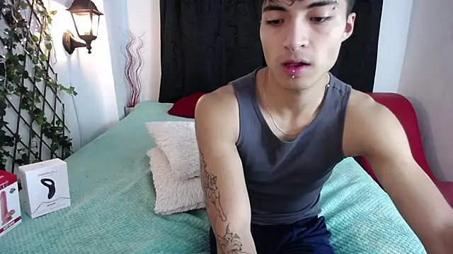 Snapshot of dylan_fun18 chatting on 12/30/24, 03:57 dylan fun18 online show from 12/30/24, 03:57