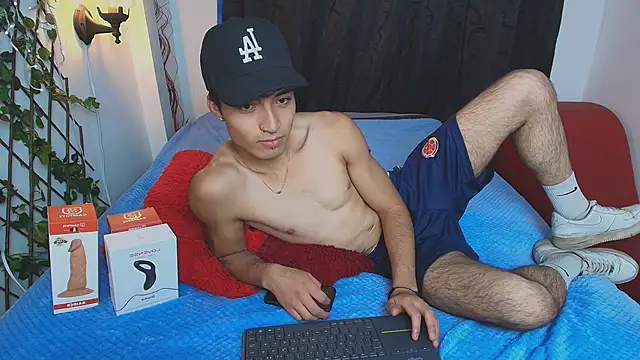 Snapshot of dylan_fun18 chatting on 01/25/25, 11:22 dylan fun18 online show from 01/25/25, 11:22