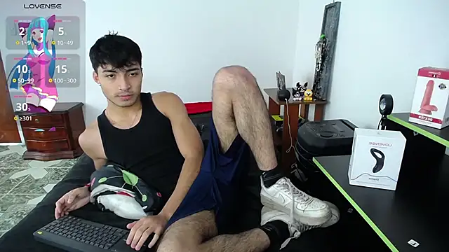 Snapshot of dylan_fun18 chatting on 02/21/25, 02:59 dylan fun18 online show from 02/21/25, 02:59