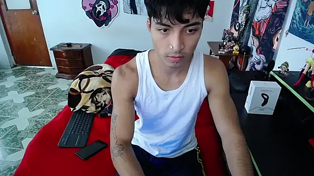 Snapshot of dylan_fun18 chatting on 03/04/25, 05:45 dylan fun18 online show from 03/04/25, 05:45