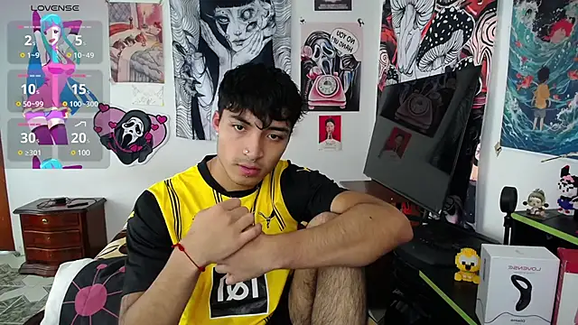 Snapshot of dylan_fun18 chatting on 03/05/25, 04:57 dylan fun18 online show from 03/05/25, 04:57