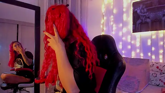 Sophiee Hill online show from 01/31/25, 08:54