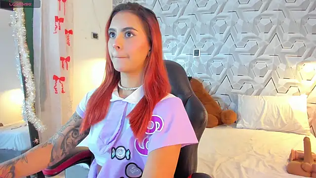 Sophiee Hill online show from 02/02/26, 06:34