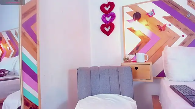 Katia Wilson online show from 03/30/26, 07:26