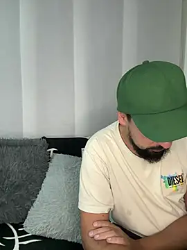 Snapshot of camianddanna chatting on 12/24/24, 12:11 camianddanna online show from 12/24/24, 12:11