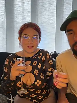 Snapshot of camianddanna chatting on 12/24/24, 05:34 camianddanna online show from 12/24/24, 05:34