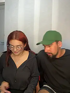 Snapshot of camianddanna chatting on 12/27/24, 01:11 camianddanna online show from 12/27/24, 01:11