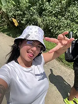 camianddanna online show from 01/15/25, 06:19