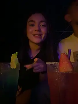 Snapshot of camianddanna chatting on 01/20/25, 01:18 camianddanna online show from 01/20/25, 01:18