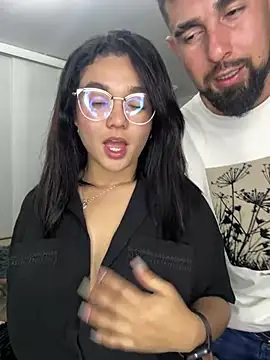 Snapshot of camianddanna chatting on 01/20/25, 04:43 camianddanna online show from 01/20/25, 04:43