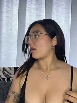 Snapshot of camianddanna chatting on 01/27/25, 08:39 camianddanna online show from 01/27/25, 08:39