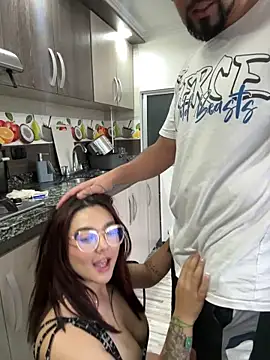 Snapshot of camianddanna chatting on 03/22/25, 08:37 camianddanna online show from 03/22/25, 08:37