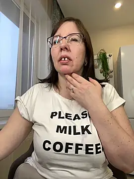 B Bonya m online show from 01/13/25, 05:23