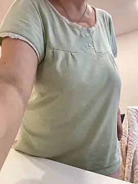 B Bonya m online show from 10/17/25, 04:37