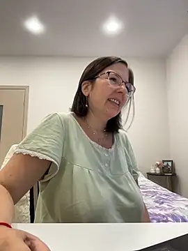 Snapshot of B_Bonya_m chatting on 02/17/26, 03:58 B Bonya m online show from 02/17/26, 03:58