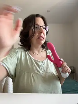 B Bonya m online show from 04/14/26, 03:56