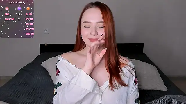 LittleKiitten online show from 12/08/24, 02:41