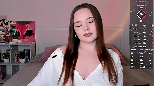 LittleKiitten online show from 04/04/26, 02:47