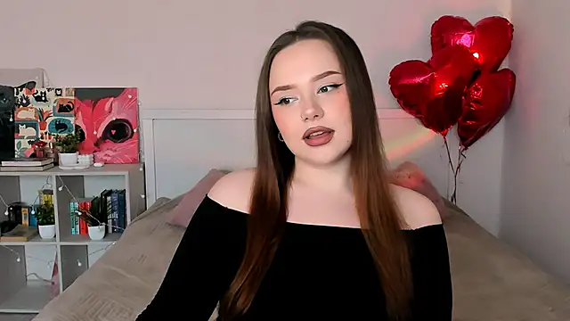 LittleKiitten online show from 06/07/26, 02:54