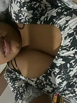 Snapshot of vic_pretynhaa chatting on 01/30/25, 07:18 vic pretynhaa online show from 01/30/25, 07:18