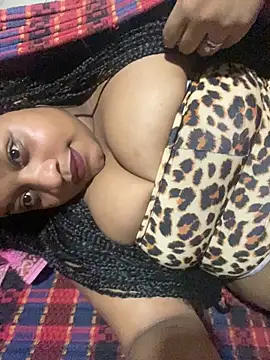 Snapshot of vic_pretynhaa chatting on 10/14/25, 03:18 vic pretynhaa online show from 10/14/25, 03:18