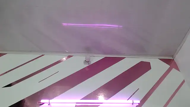 Snapshot of Kitten_Hot_ chatting on 02/12/26, 01:22 Kitten Hot online show from 02/12/26, 01:22