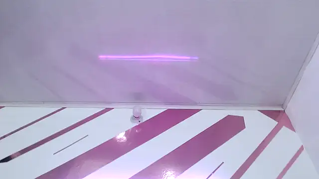 Snapshot of Kitten_Hot_ chatting on 02/21/26, 02:23 Kitten Hot online show from 02/21/26, 02:23