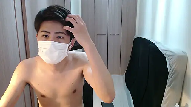 Snapshot of ryota_kkk chatting on 06/09/26, 03:23 ryota kkk online show from 06/09/26, 03:23