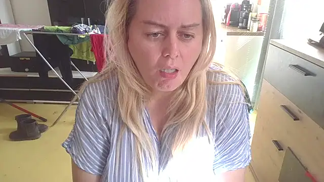 Meliss Official9 online show from 03/22/25, 12:35