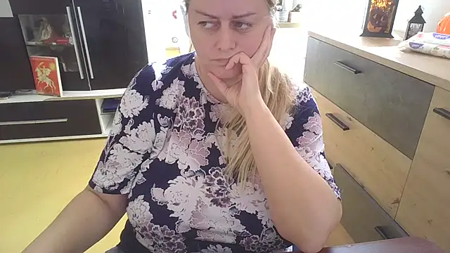 Meliss Official9 online show from 10/08/25, 08:12