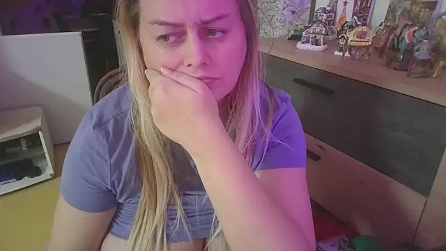 Meliss Official9 online show from 12/14/25, 11:09