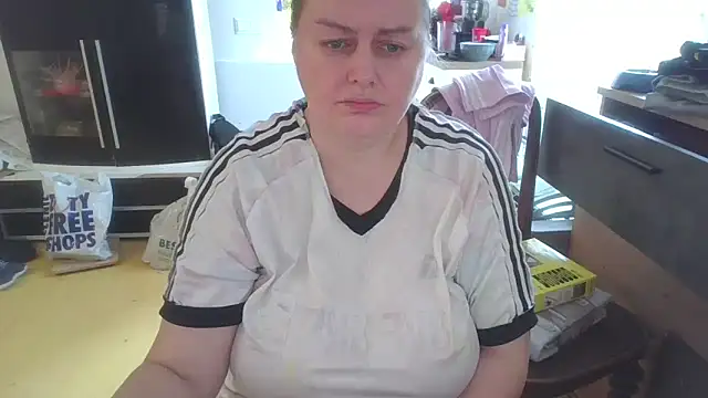 Meliss Official9 online show from 04/02/26, 07:06