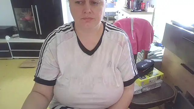 Meliss Official9 online show from 04/05/26, 07:38